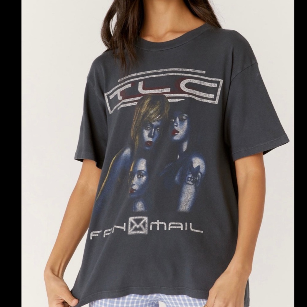 NWT- TLC Daydreamer T - Shirt